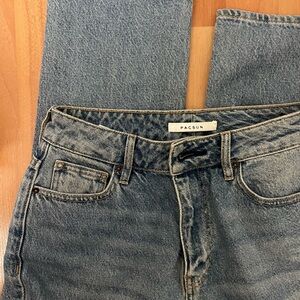Pacsun Medium Wash Blue Denim Mom Jeans - Size 25